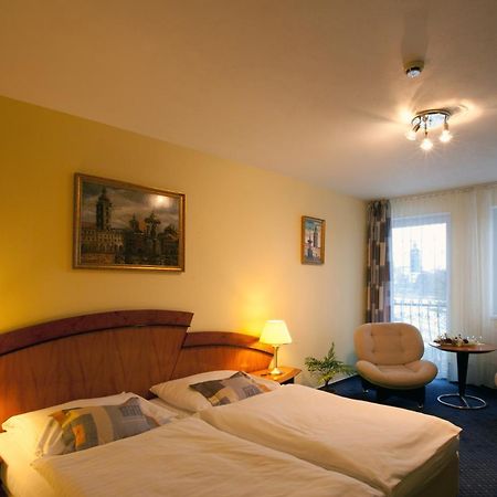 Hotel Savoy 체스케부데요비체 외부 사진