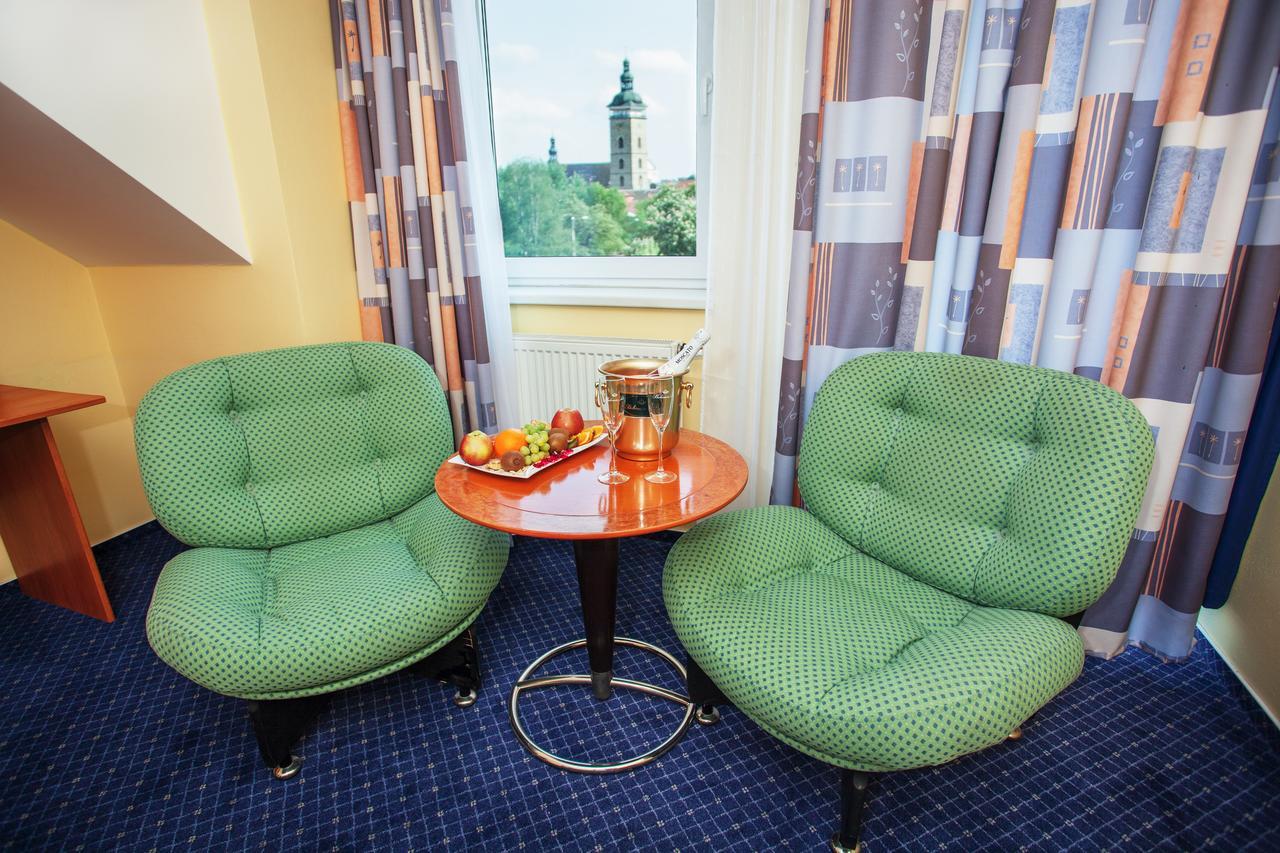 Hotel Savoy 체스케부데요비체 외부 사진