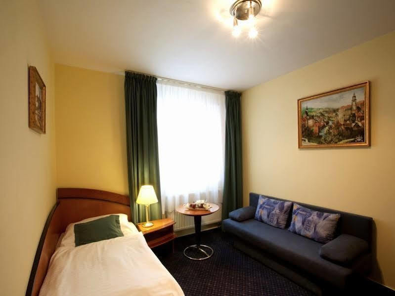 Hotel Savoy 체스케부데요비체 외부 사진